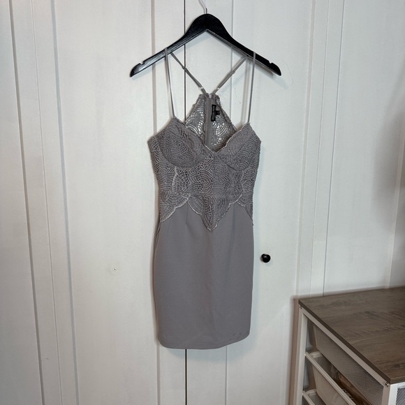 Fashion Nova grey Lace Halter mini dress - medium- adjustable straps - Picture 4 of 4
